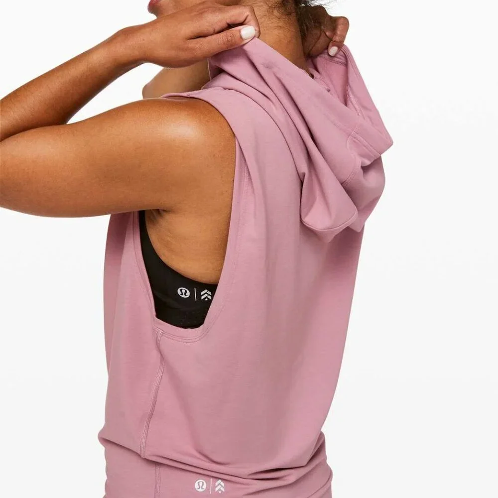 Lululemon Woman's Size 10 Stronger as One Sleeveless Hoodie Vintage Mauve - Picture 4 of 13